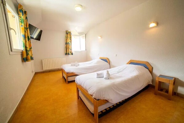 2 Schlafzimmer, Internetzugang, Bettwäsche