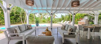 Charming Villa with Private Pool and River Access