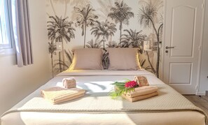 3 habitaciones, escritorio, tabla de planchar con plancha y wifi gratis 