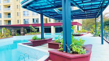 Piscine extérieure, piscine chauffée