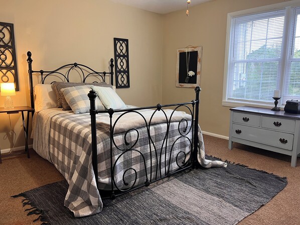 2 Schlafzimmer, Bügeleisen/Bügelbrett, WLAN, Bettwäsche