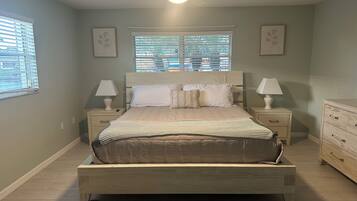 2 عدّة غرف نوم وواي فاي وملاءات أسرّة