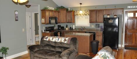 Smart TV, fireplace, DVD player