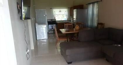 Charming house in delightful Boscobel with AC, WiFi. quiet neighborhood,