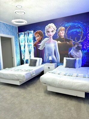 家庭雙人房, 2 張標準雙人床, 非吸煙房, 私人浴室 | 免費無線上網、床單