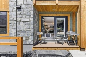 Outdoor dining - Newly Built 2BR Mountain Escape in DT Canmore! (Canmore)