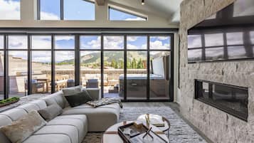 Smart TV, fireplace, printers