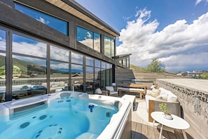 Bain à remous extérieur