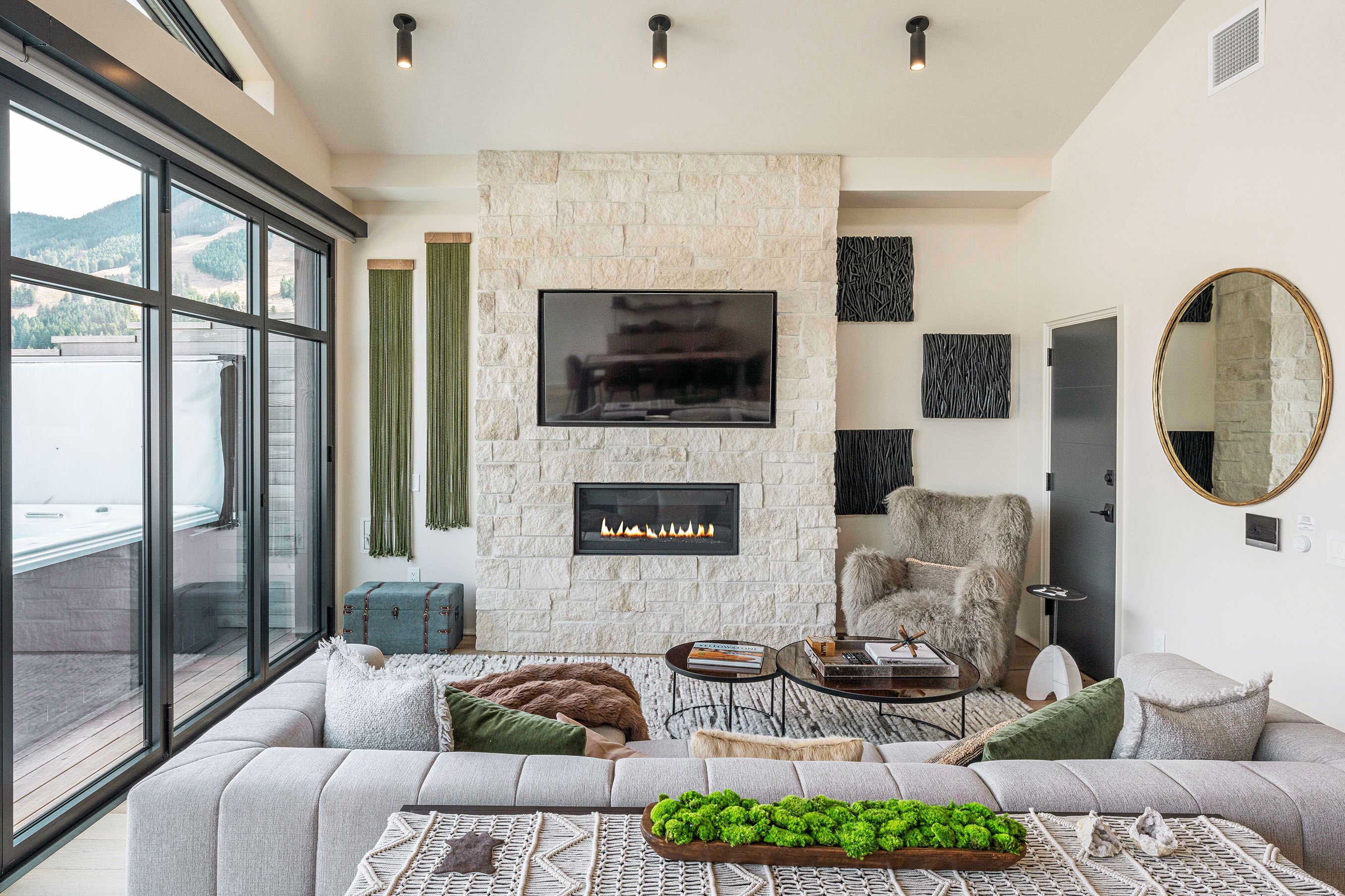 تلفزيون ذكي، مدفأة، طابعة