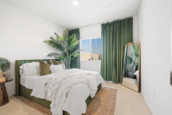 3 chambres, fer et planche à repasser, Wi-Fi, draps fournis