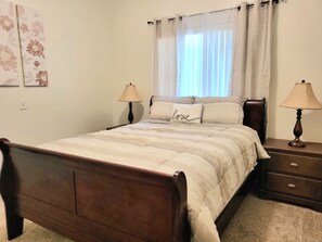 4 bedrooms, desk, iron/ironing board, free WiFi