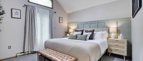 4 Schlafzimmer, Schreibtisch, Bügeleisen/Bügelbrett, WLAN