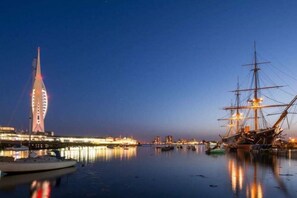 Marina - Monoklino | Cosy 1 Bedroom (Portsmouth)