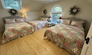 3 bedrooms, iron/ironing board, WiFi, bed sheets - Family Getaway! Book this home w/ 3 bedrooms/8 beds near Park City! (Heber City)