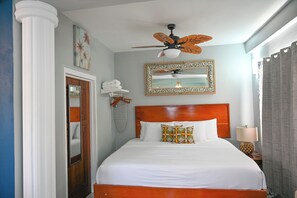 1 bedroom, iron/ironing board, WiFi, bed sheets - Ocean Villa (Corinth)