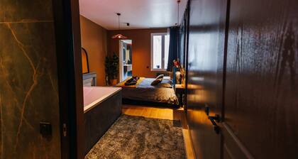 Dreamy Room · Ăvasion, BalnĂ©o & CinĂ©ma privĂ©