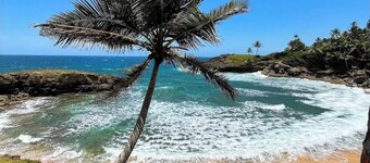 Cozy 2-bedroom beach apartment in wonderful Cerro Gordo with AC, WiFi