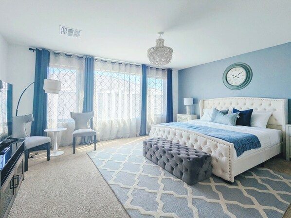 Iron/ironing board, WiFi, bed sheets - Spacious 5B3B NEW home! 15 mins to Strip@ EV charger (Las Vegas)