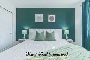 5 bedrooms, iron/ironing board, WiFi, bed sheets