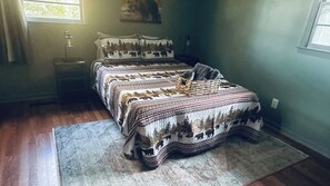 3 bedrooms, iron/ironing board, travel crib, free WiFi