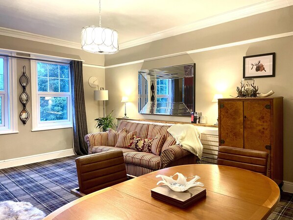 TV, fireplace, stereo