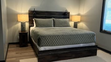 3 bedrooms, iron/ironing board, free WiFi, bed sheets