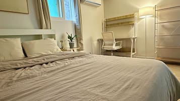 1 bedroom, WiFi, bed sheets