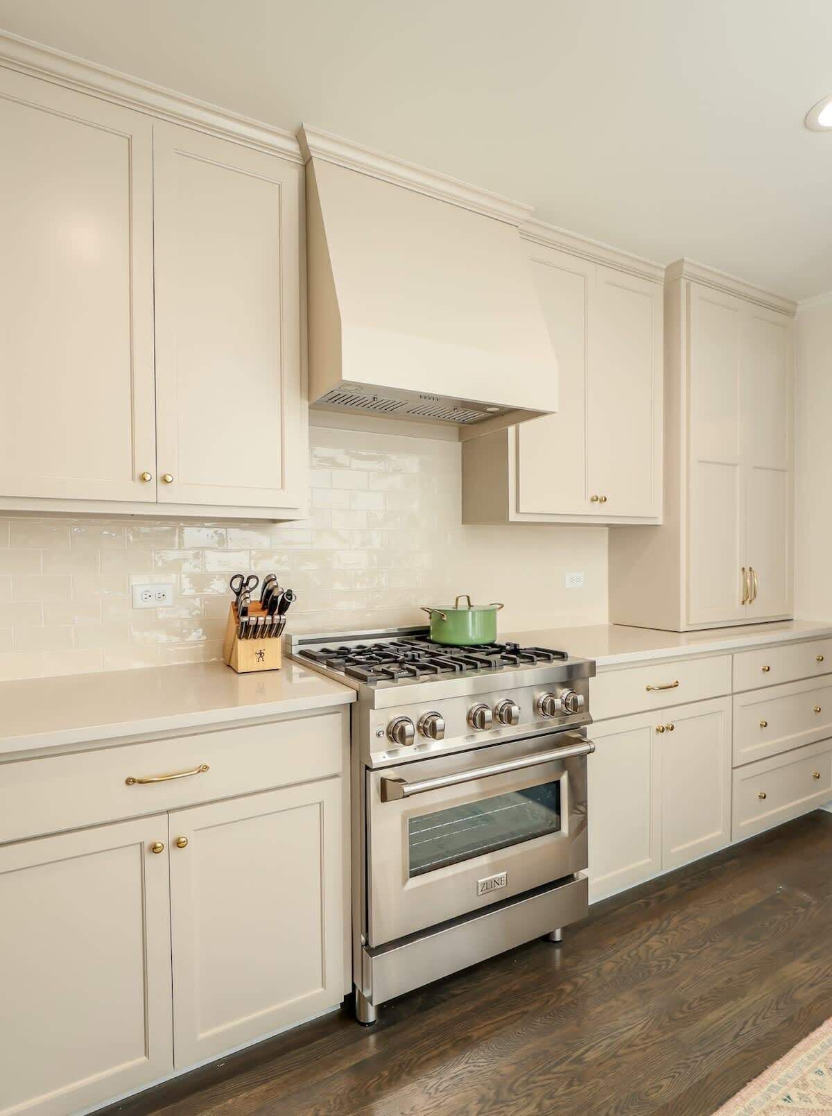 مستلزمات طهي/أطباق/أوعية