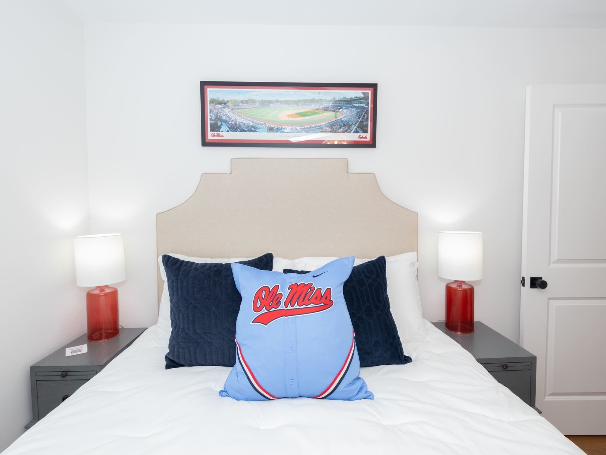 4 bedrooms, iron/ironing board, WiFi