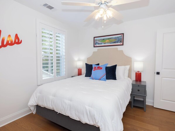 4 bedrooms, iron/ironing board, WiFi