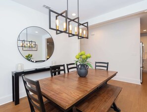 Dining - Sip Sanctuary | Best Playoff Weekend Rate (Oxford)