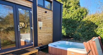 Vilasini Hut by Tiny Away