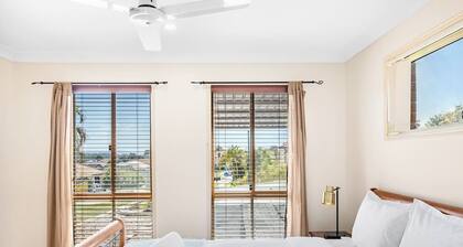 Peaceful 4B2B Sweet Home w/Backyard @ Springfield