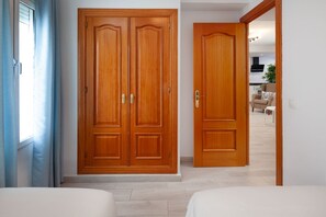 3 chambres, fer et planche Ă repasser, accĂšs au Wi-Fi (inclus)