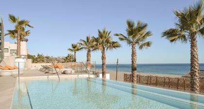 Higueron Blue Skyline View by Alfresco Stays