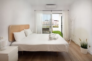 In-room safe, iron/ironing board, free WiFi, bed sheets