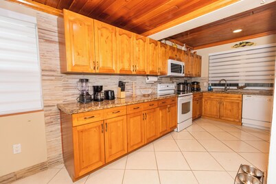 Bright, warm, and cozy home in the heart of Miami. 4 bedrooms/4 bathrooms.