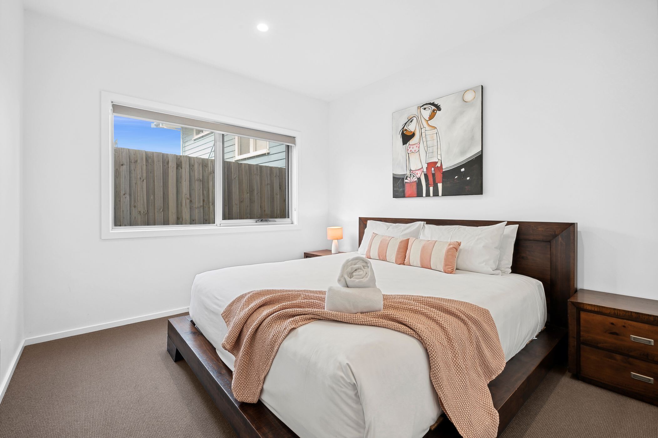 5 bedrooms, iron/ironing board, WiFi, bed sheets