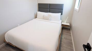 Economy Apartment, Kitchen, Mountain View