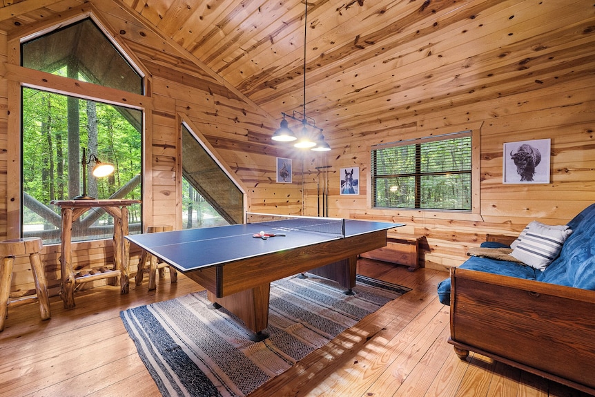 Luxury Cabin Near Lake - Sauna, Cold Plunge, Hot Tub, Fire Pit, & Games - Oklahoma