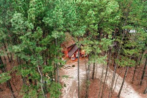 Exterior - Luxury Cabin Near Lake - Sauna, Cold Plunge, Hot Tub, Fire Pit, & Games (Broken Bow)
