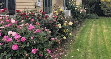 Rose End Escape.
Home comfort in the central Wairarapa country side
