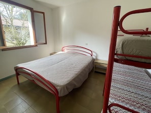 1 slaapkamer, reisbedje, wifi, beddengoed
