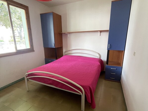 1 habitación, cuna de viaje, wifi y ropa de cama 