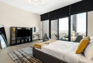 Skrivebord, strygejern/strygebræt, Wi-Fi, sengetøj