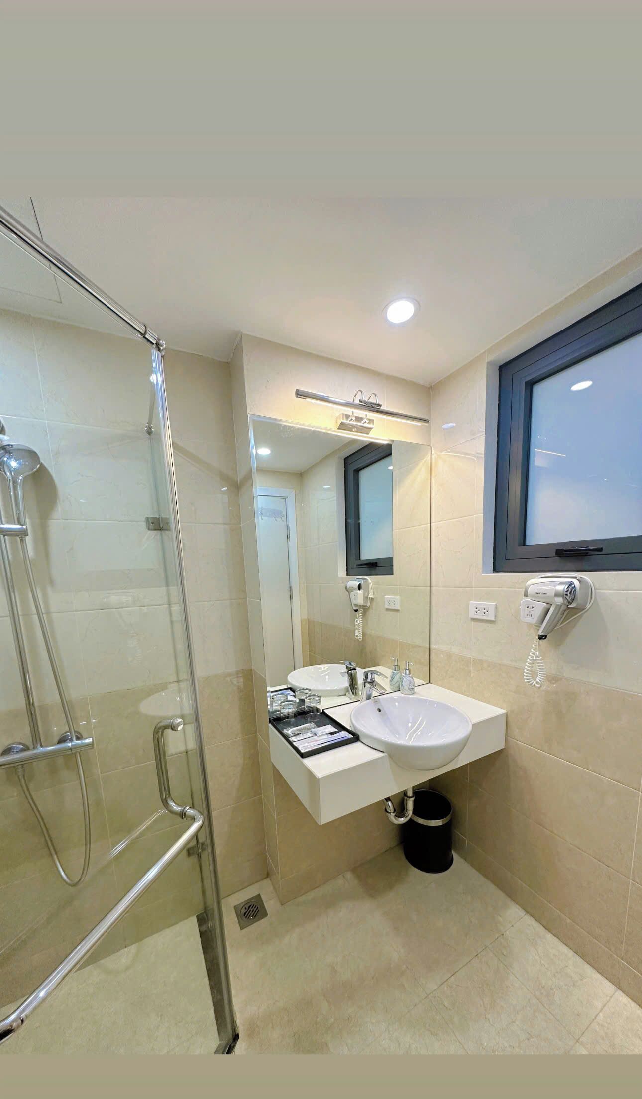 Foto - Everest Hotel