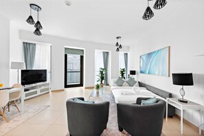 2 soverom, skrivebord, wi-fi og sengetøy