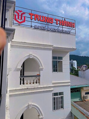 Front of property - Trung Thanh Hotel (Phu Quoc)