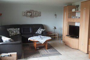 Smart TV - Holiday home near Husum (secluded) (Oster-Wittbekfeld)
