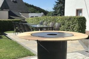 屋外ダイニングエリア